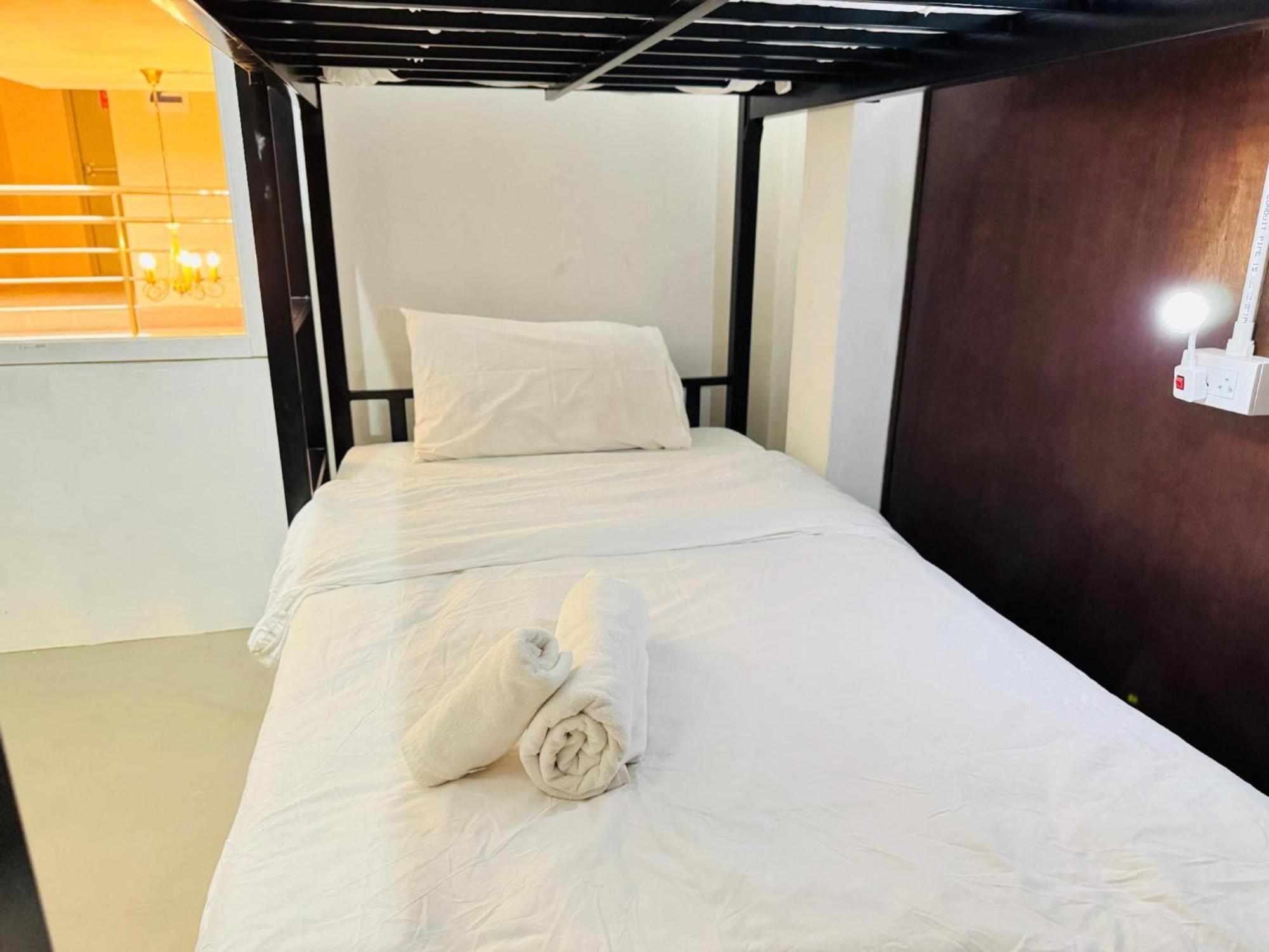 Collection O Bupamontra Chiangmai 호텔 치앙마이 외부 사진
